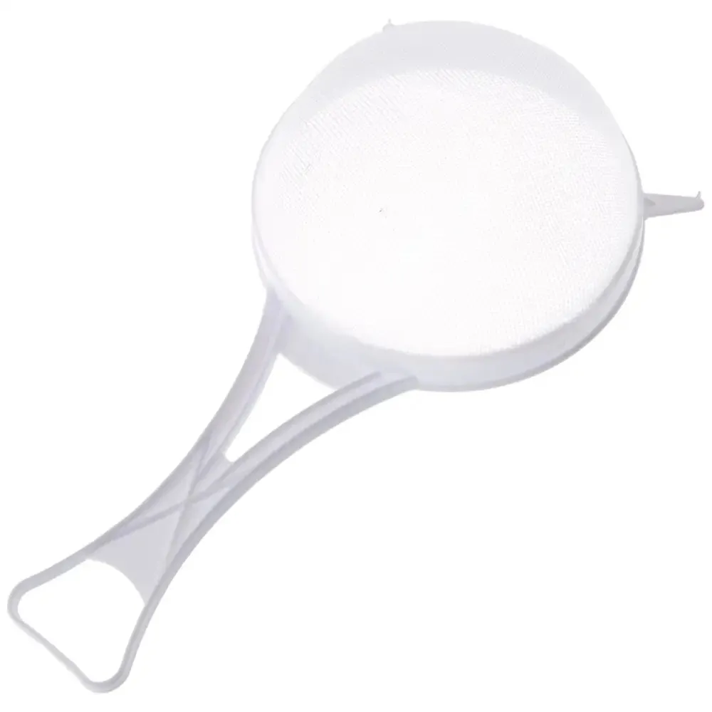 Chef Aid Strainers and Sieves (Various Sizes)