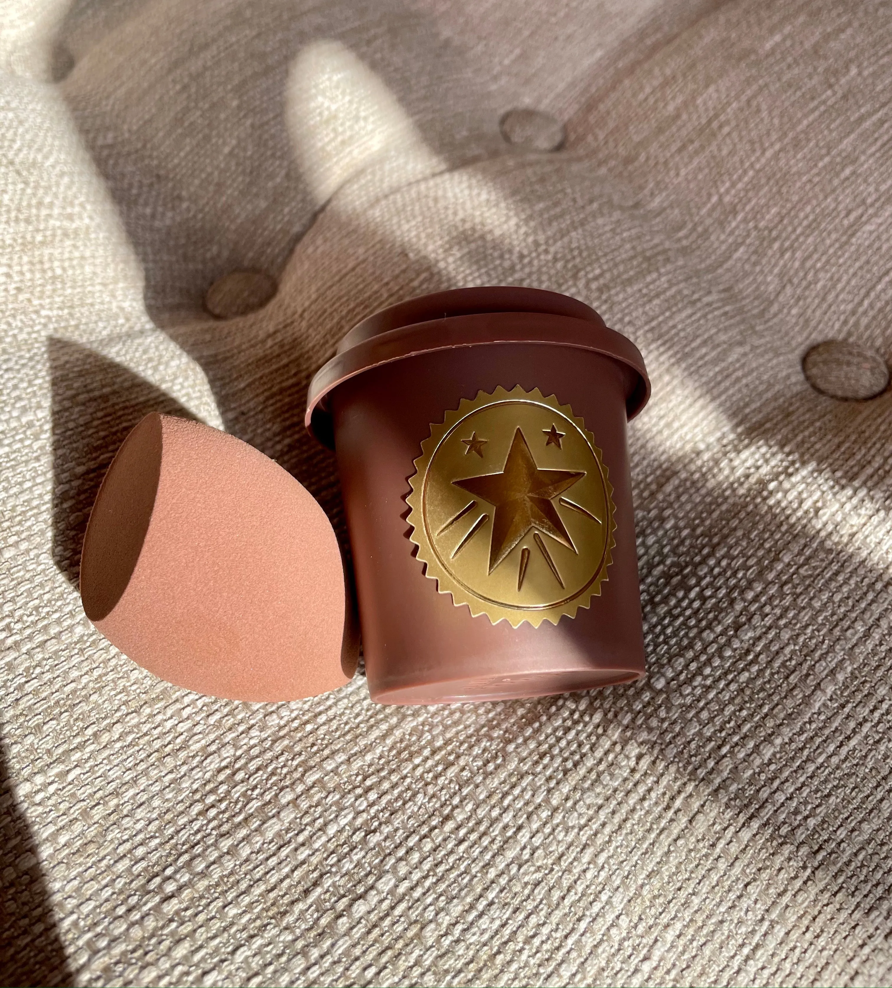 COCO COFFEE BEAUTY BLENDER