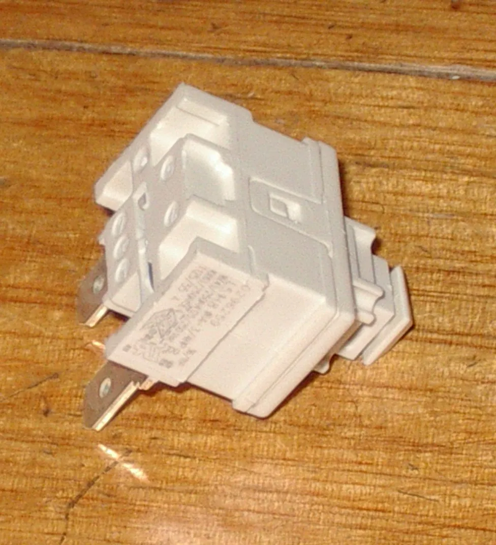 Electrolux Z1175, Vax VX72, VX75 Mains On-Off Switch - Part # 1050326030