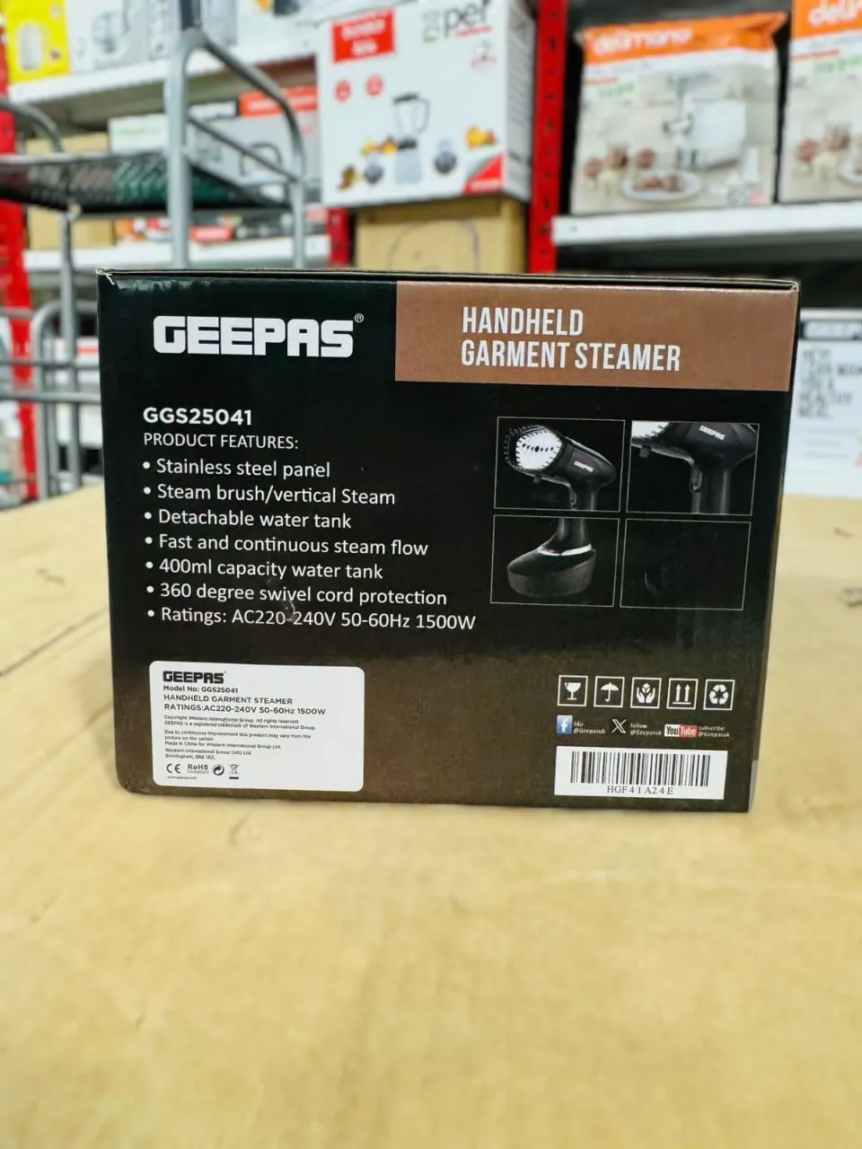 GEEPAS 1500W Handheld Garment Steamer-25041