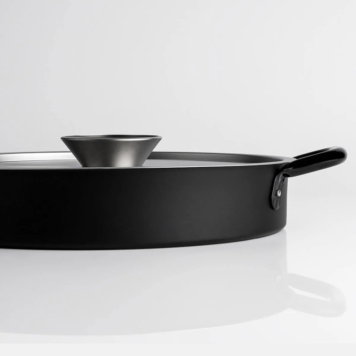 KnIndustrie Eat Big Black Casserole diam. 36 cm. steel