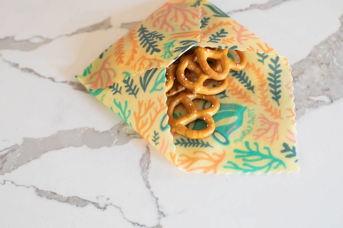 Meli Wraps Beeswax Wrap Bulk Roll   Cutlery Set in Reef Print