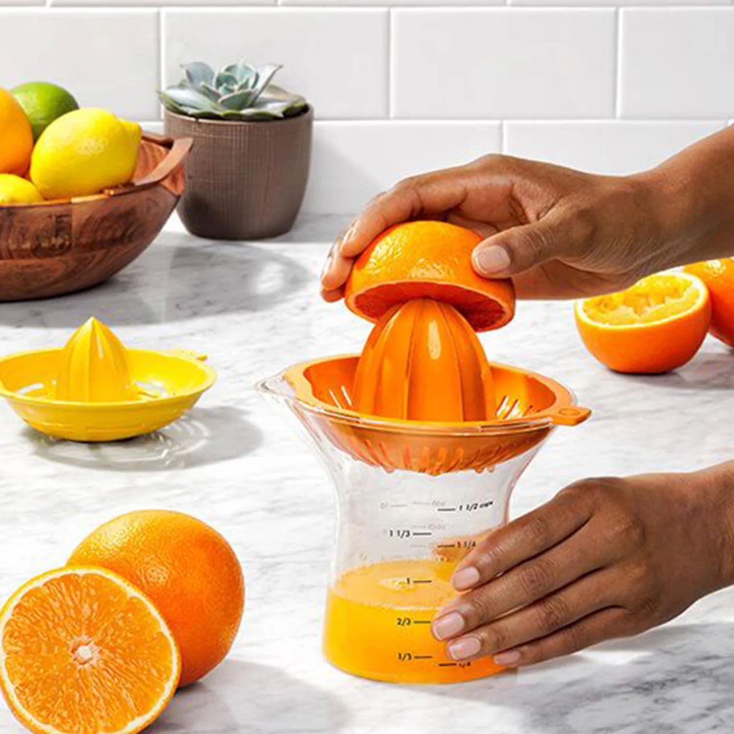 Oxo Good Grips 2-In-1 Citrus Reamer/Juicer 350ml